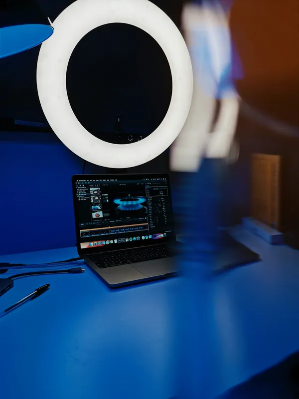 Ring LED Desk Lamp (USB-C)
